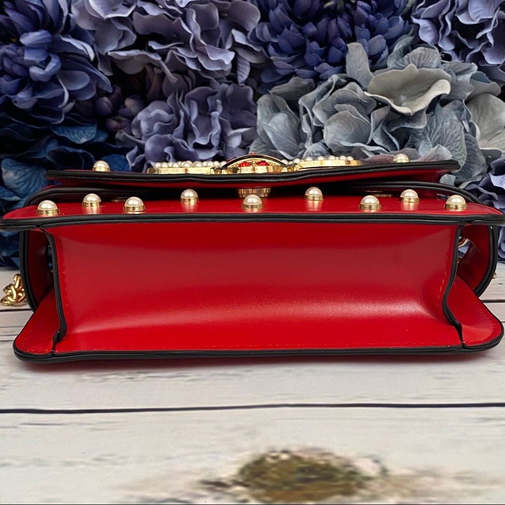 Beautiful Red Pearl Studded Bee Crossbody Purse - Picture 11 of 16